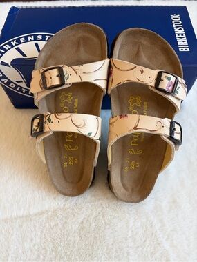 NWOB Birkenstock Papillio Floral Pink Arizona-Style Sandals | 35